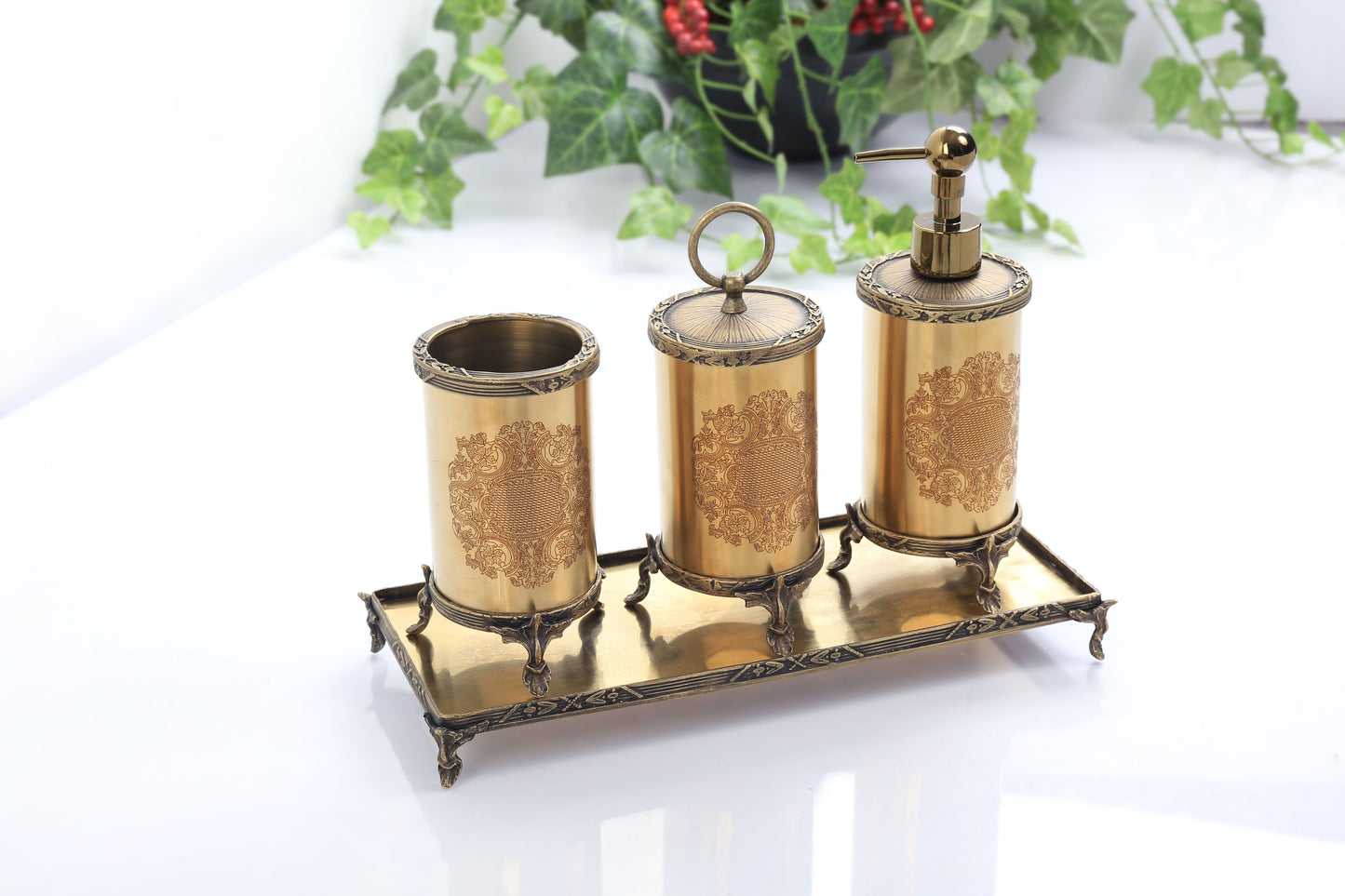 Luxury Gold Bathroom Accessories Set with Vanity Tray, Baroque Soap Dispenser and Toothbrush Holder, Elegant Housewarming Gift